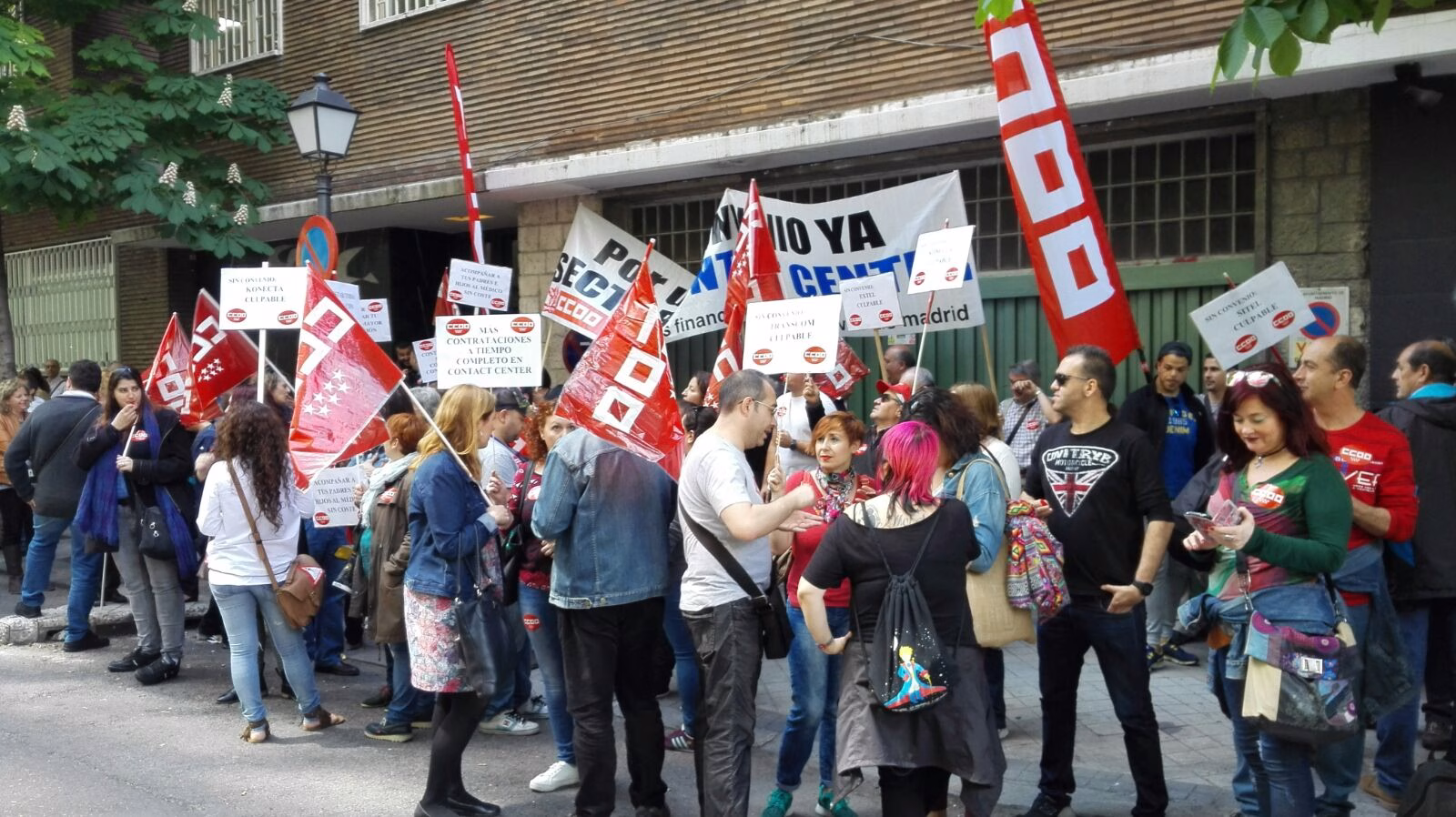 CONCENTRACIONES DE DELEGADOS DE CCOO POR EL DESBLOQUEO DEL CONVENIO